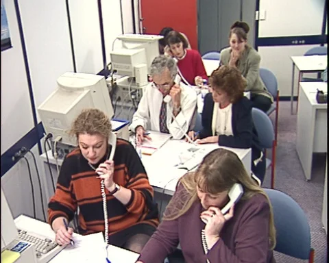 1990s: Call centre / Helpline / Support Line Video stock 108732281