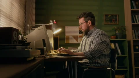 1990s Male Programmer Writing Program Code on Retro Computer at Home Stock-Footage 327234536
