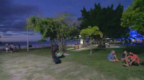 2 angles - evening at the cairns promenade Video stock 37087457
