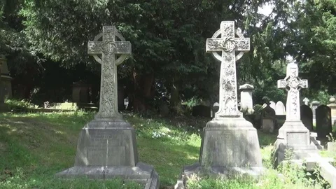 2 crosses 11 s Video stock 78243758