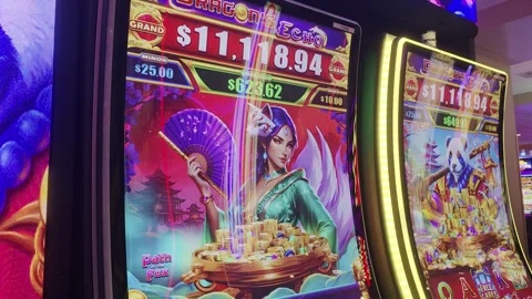 2 May 2024 Los Angeles, California - Slot Casino Gambling Games Playing Vidéo 319919633