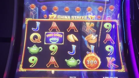 2 May 2024 Los Angeles, California - Slot Casino Gambling Games Playing Vidéo 319920547