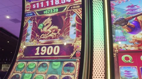 2 May 2024 Los Angeles, California - Slot Casino Gambling Games Playing Vidéo 319921908