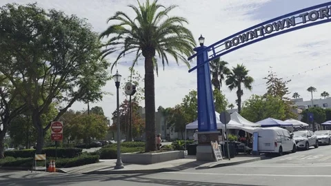 2 May 2026 Long Beach, California - Walking Donate Facility Building Vídeos de archivo 347164843