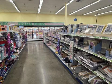 2 May 2026 Long Beach, California - Walking Inside of Grocery Retailer Store Stock Photos