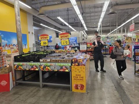 2 May 2026 Long Beach, California - Walking Inside of Grocery Retailer Store Stock Photos