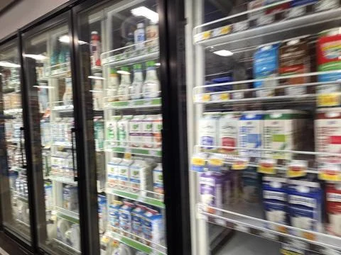 2 May 2026 Long Beach, California - Walking Inside of Grocery Retailer Store 库存照片