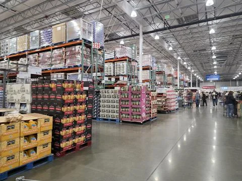 2 May 2026 Long Beach, California - Walking Inside of Grocery Retailer Store Stock Photos