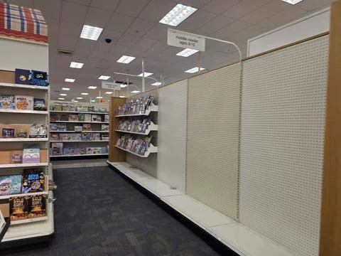 2 May 2026 Long Beach, California - Walking Inside of Grocery Retailer Store Stock Photos