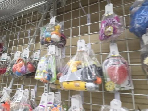 2 May 2026 Long Beach, California - Walking Inside of Grocery Retailer Store Fotos de archivo