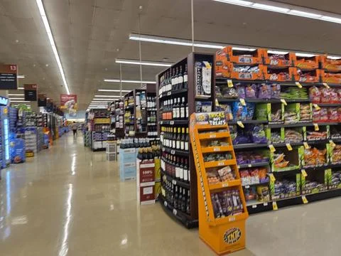 2 May 2026 Long Beach, California - Walking Inside of Grocery Retailer Store Stock Photos