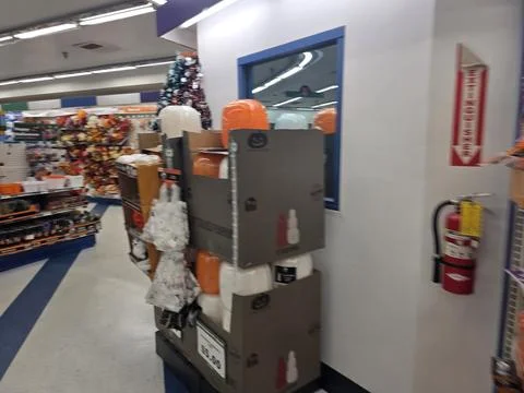 2 May 2026 Long Beach, California - Walking Inside of Grocery Retailer Store Stock Photos