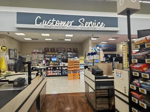 2 May 2026 Long Beach, California - Walking Inside of Grocery Retailer Store Фото