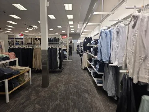 2 May 2026 Long Beach, California - Walking Inside of Target Retailer Store Fotos de archivo
