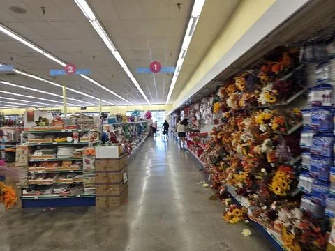 2 May 2026 Long Beach, California - Walking Inside of Target Retailer Store Fotos Stock