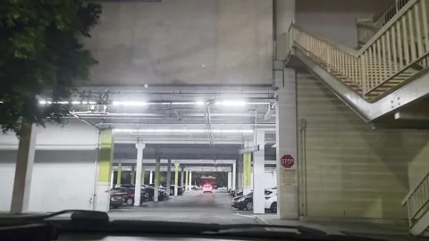 2 May 2026 Los Angeles, California - Driving Casino Parking Garage Building Vídeos de archivo 340473968
