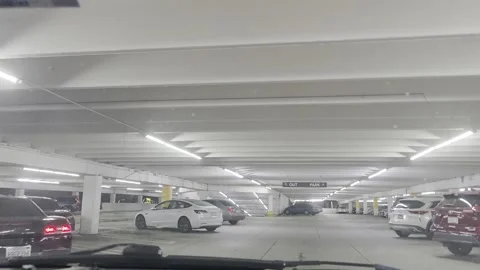 2 May 2026 Los Angeles, California - Driving Casino Parking Garage Building Vídeos de archivo 340474019