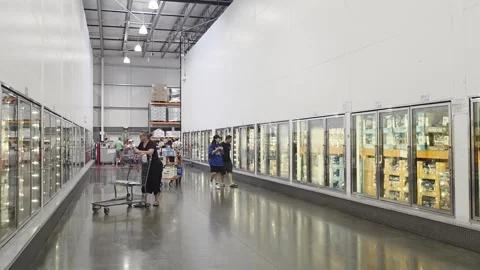 2 May 2026 Los Angeles, California - Walking Inside of Costco Retailer Store Stockbeeldmateriaal 340534237