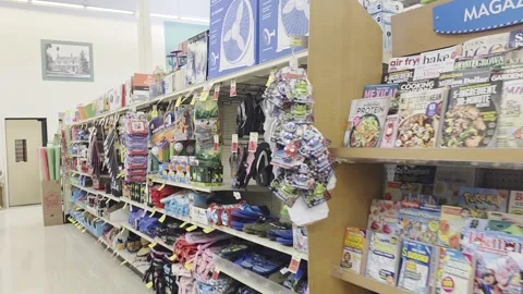 2 May 2026 Los Angeles, California - Walking Ralphs Supermarket Retailer Store Видео 342080441