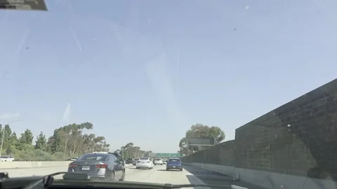 2 May 2026 Los Angeles, California - Driving Interstate Freeway Mountain Street Vidéo 344769823