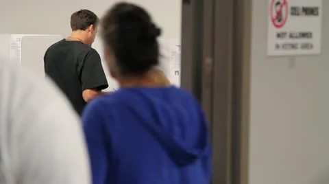 2 shot voters Видео 12489660