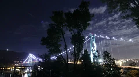 2 Shots Time Lapse of Night Traffic on Lion Gate Bridge in Vancouver Video stock 12515942