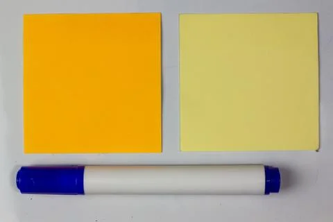 2 sticky notes with pen Stock Photos