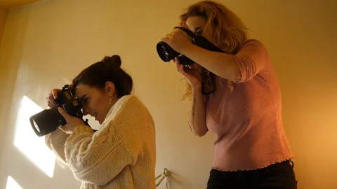 20 Interior studio shooting two female professional photographers women worki Stock-Footage 103483978