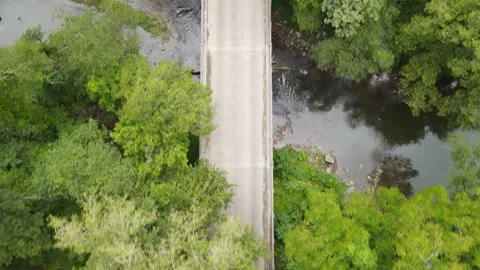 20 Second Spring Bridge Overhead Pass Video stock 321819986