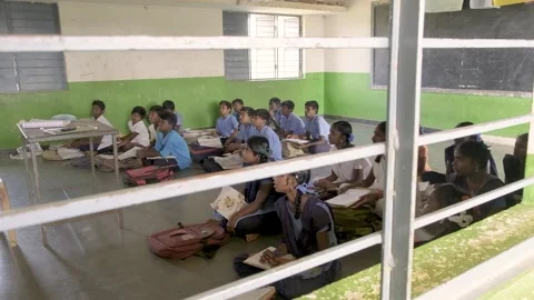 20. Students listening to class Stock-Footage 149097903