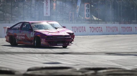 2011 LONG BEACH GRAND PRIX - LBGP DRIFT TURN 1 4 Video stock 4140355