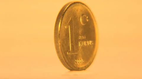 2014:Up Close Rotating Display Of On Cent Coin Obverse And Reverse Stock Photos