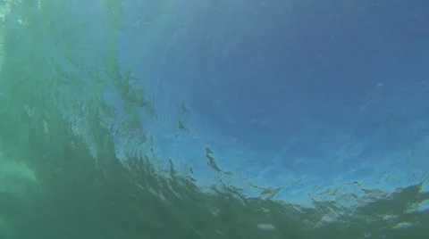 2014 underwater surfer 库存影片 35786734