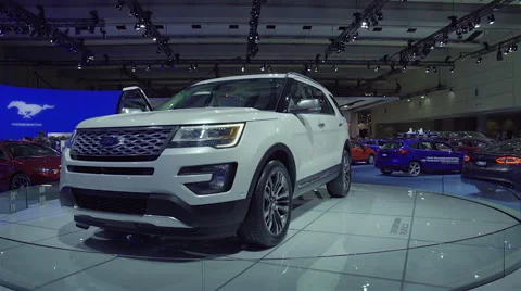 2016 Ford Explorer Platinum Stock Footage 47581253