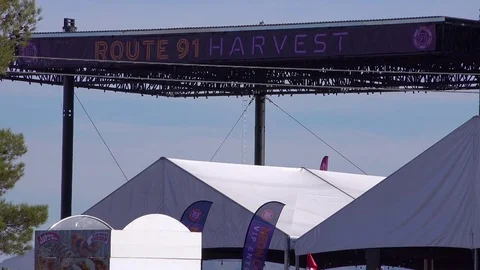 2017 - the performance stage at the Route 91 music festival, site of America's 库存影片 83314086