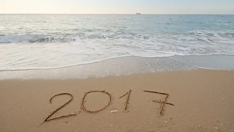 2017 year on the sea shore Vídeos de archivo 70974508