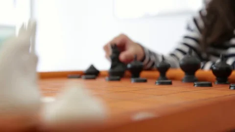 20180102 24 Stock-Footage 84086329