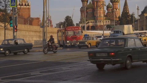 20180902 062959 002 動画素材 103908668