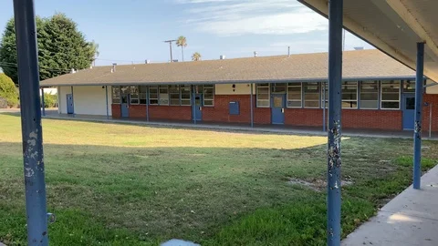 2020 - Schools are empty and abandoned during the Covid 19 coronavirus epidemic 库存影片 138060376