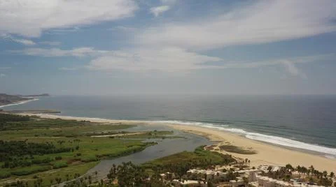 2020:LOS CABOS MEXICO.Camera Slowly Elevating Up From The Ground Overlooking The Stock Photos