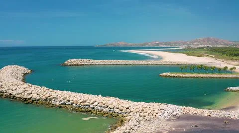 2020:SAN JOSE DEL CABO MEXICO.Tetrapod Breakwater Structure On Beautiful Coastal Stock Photos