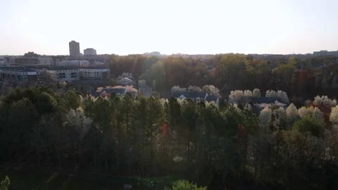 2022 - Excellent aerial view of tree-lined streets in Bethesda, Maryland. Stock-Footage 170492934