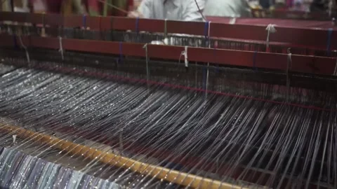 עבודת יד, הצעיף מתנשא בפס. פאס, מרוקו, צפון אפריקה, 2022 Stock Footage 236304273