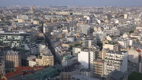2022 - good high angle establishing shot of Paris, France and suburbs. Видео 220262817