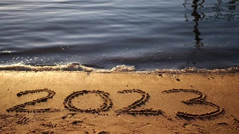 2023 on the beach sand Vidéo 228880631