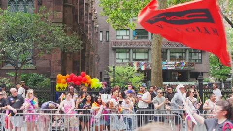 2024 NYC Pride March is opened on Fifth Avenue in New York City. Vídeos de archivo 279295761