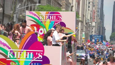 2026 NYC Pride March is opened on Fifth Avenue in New York City. 스톡 동영상 339371390