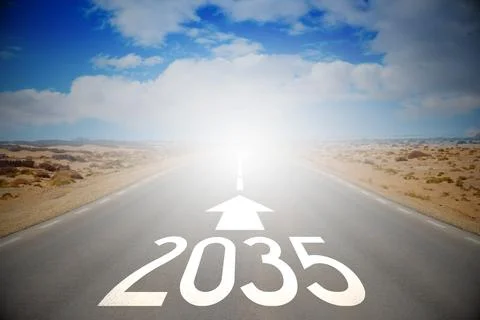 2035 - empty road on a desert and clouds on a sky Illustrazione stock