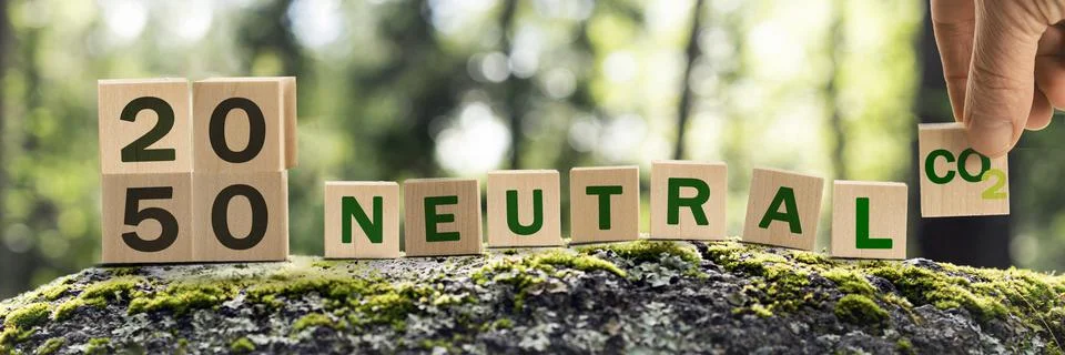 2050 Carbon neutral. Net zero greenhouse gas emissions target. ecological Stock Photos