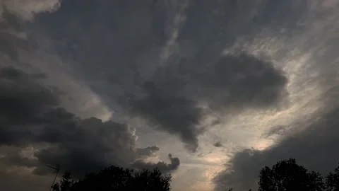 220503 EVENING CLOUDS Stock Footage 198327766